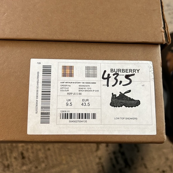 Burberry Men Leather Arthur Vintage Check Sneakers - Picture 13 of 13